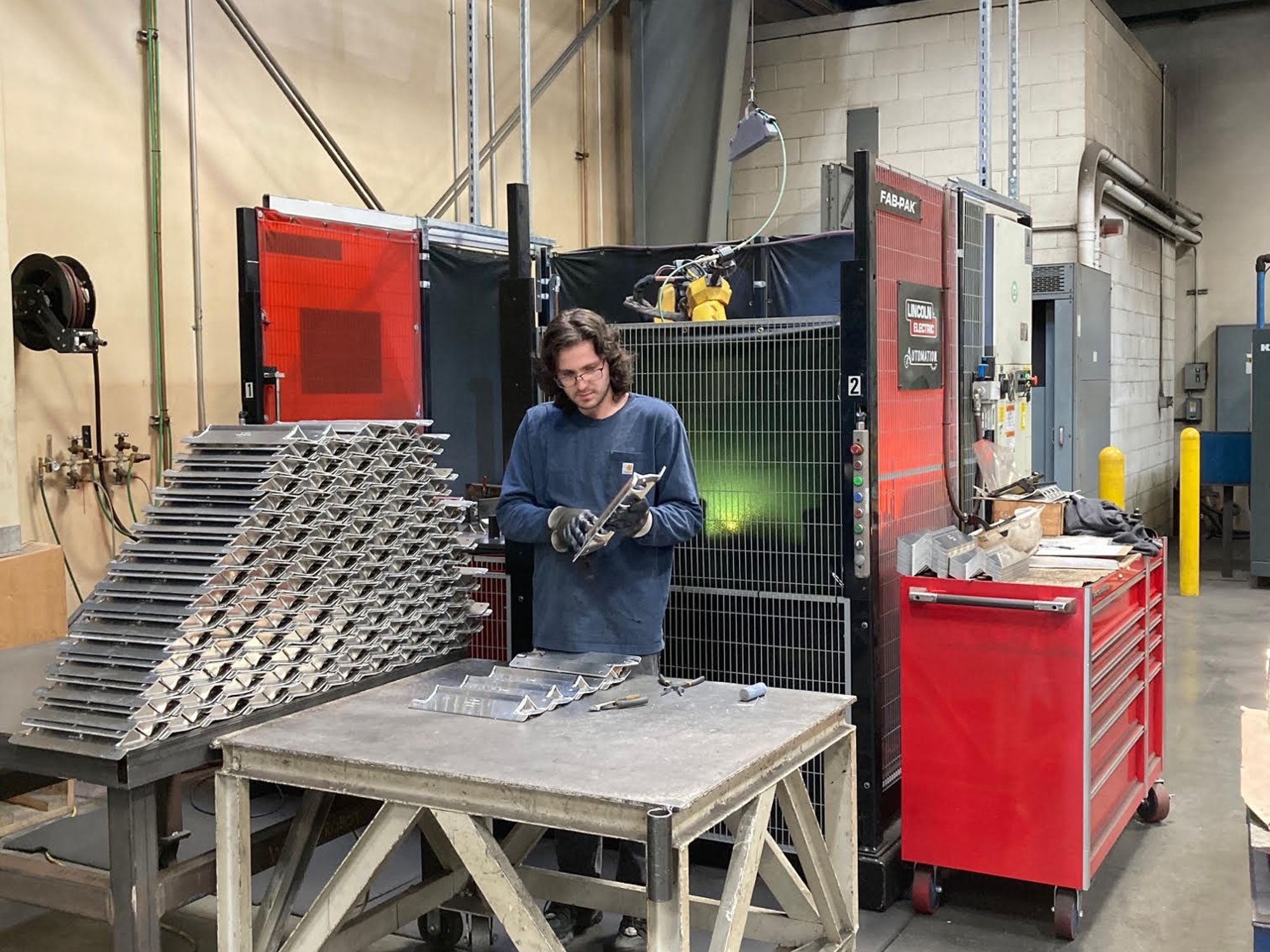 Wolf weld cell
