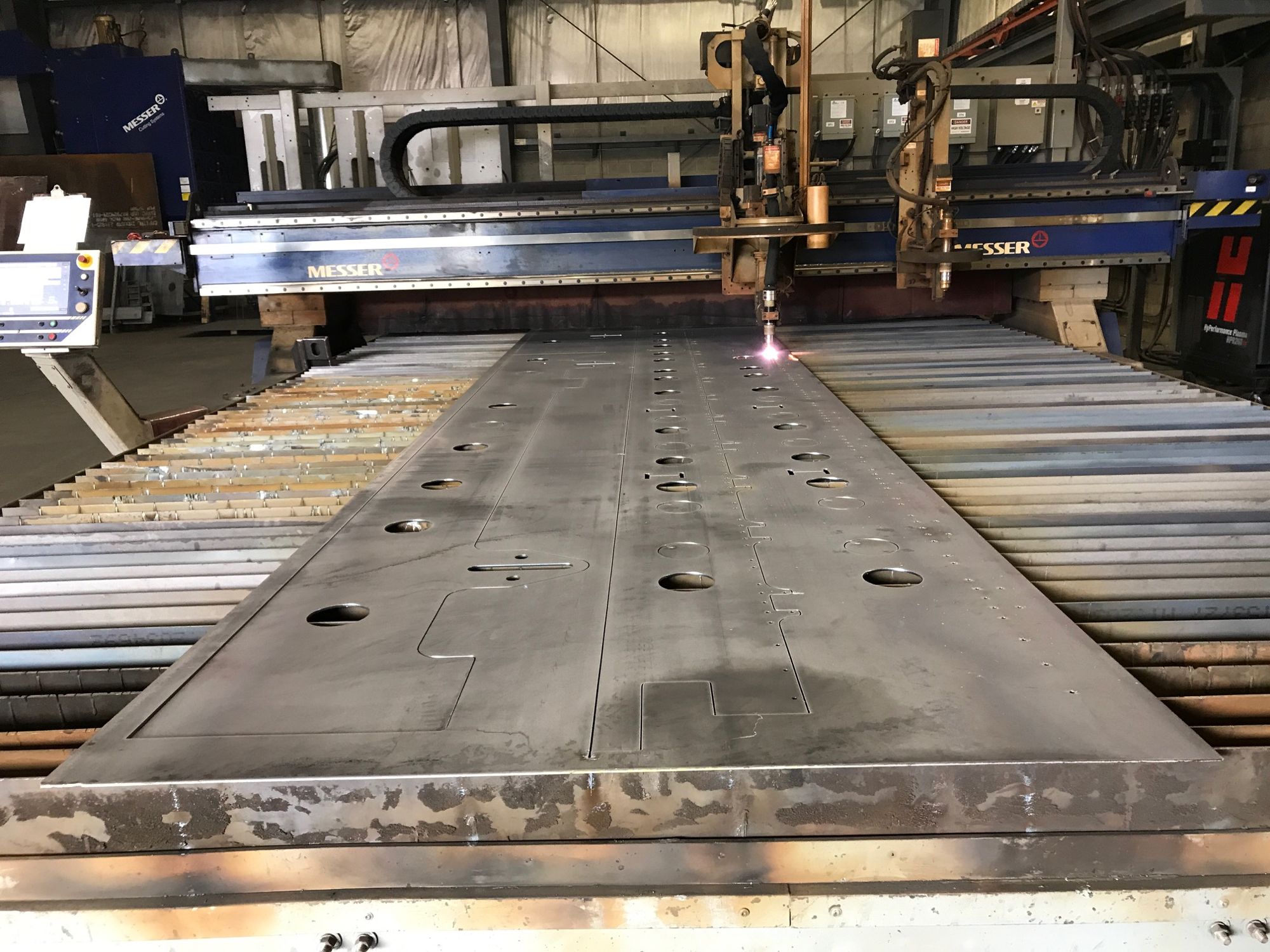 Messer plasma laser cutting